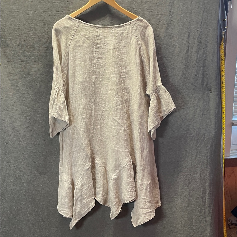 Match Point High-Low Ruffle Hem Dress oversized in Dark Gray 100 % linen - Picture 7 of 8